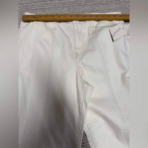 🎯60% OFF! Universal Thread Mid Rise Barrel Leg Ankle Denim Jeans - Picture 6 of 11